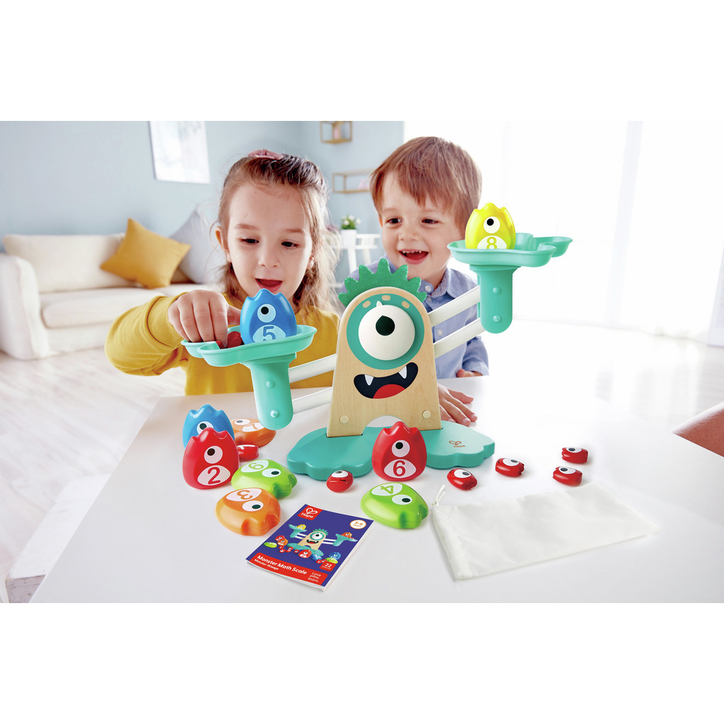 Bilancia matematica con mostri Bilancia matematica con mostri