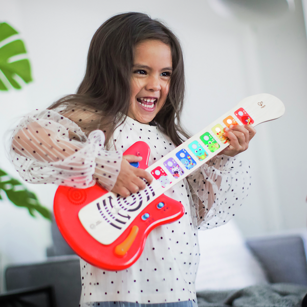 Chitarra connessa dal tocco magico Chitarra connessa dal tocco magico