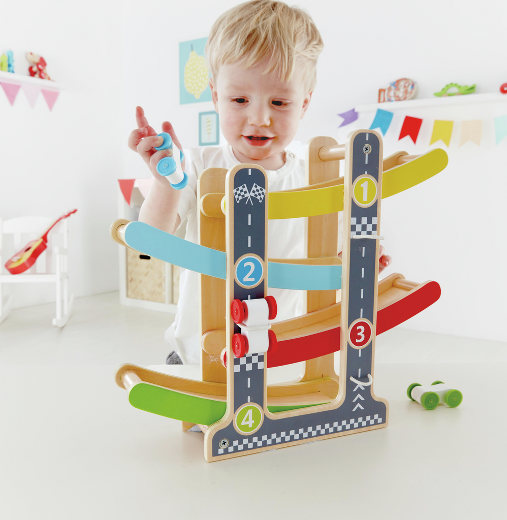 Circuito macchinine in discesa Circuito macchinine in discesa