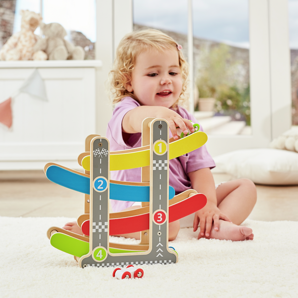 Circuito macchinine in discesa Circuito macchinine in discesa