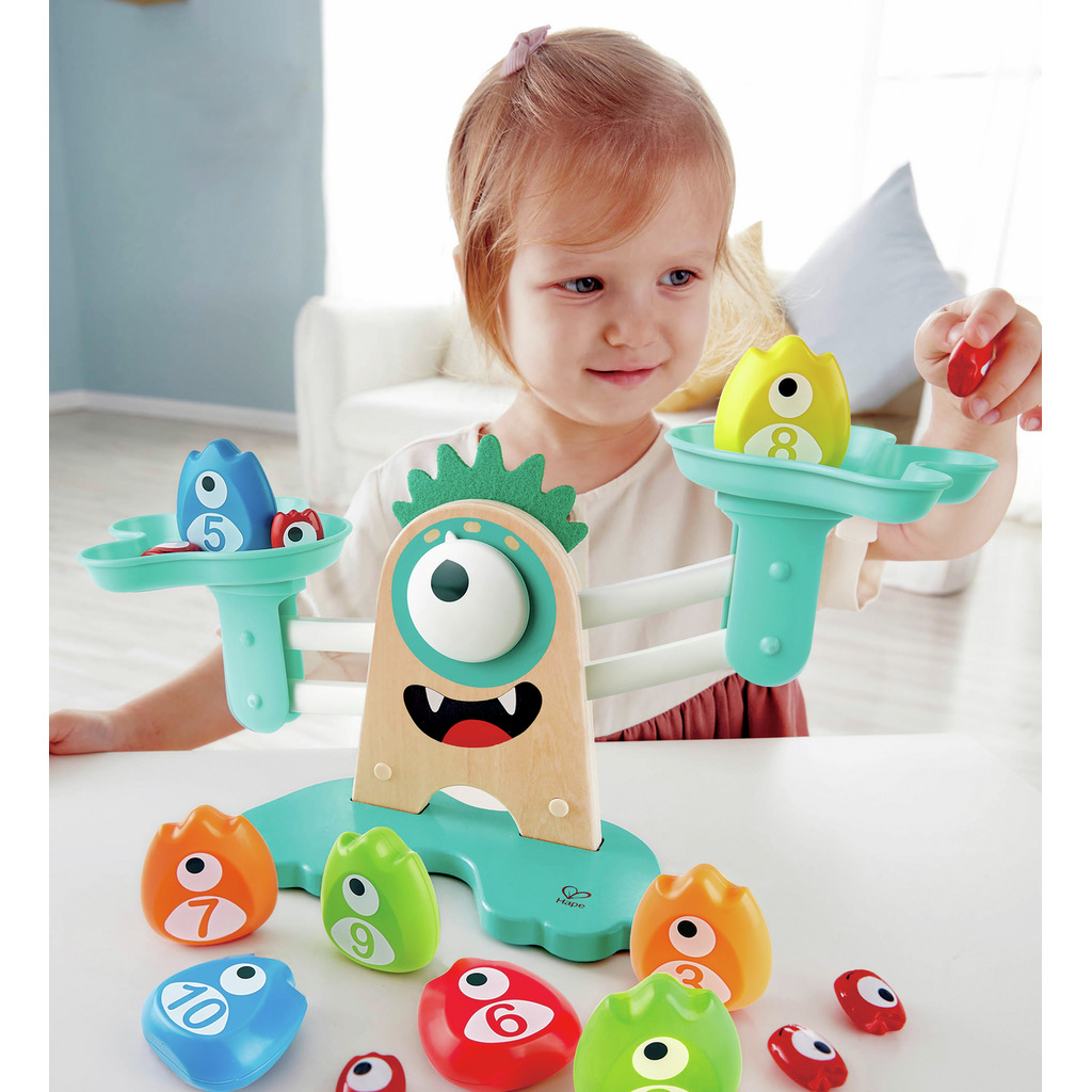 Bilancia matematica con mostri Bilancia matematica con mostri