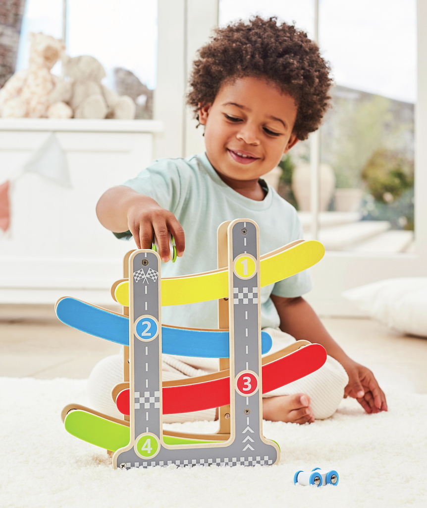 Circuito macchinine in discesa Circuito macchinine in discesa