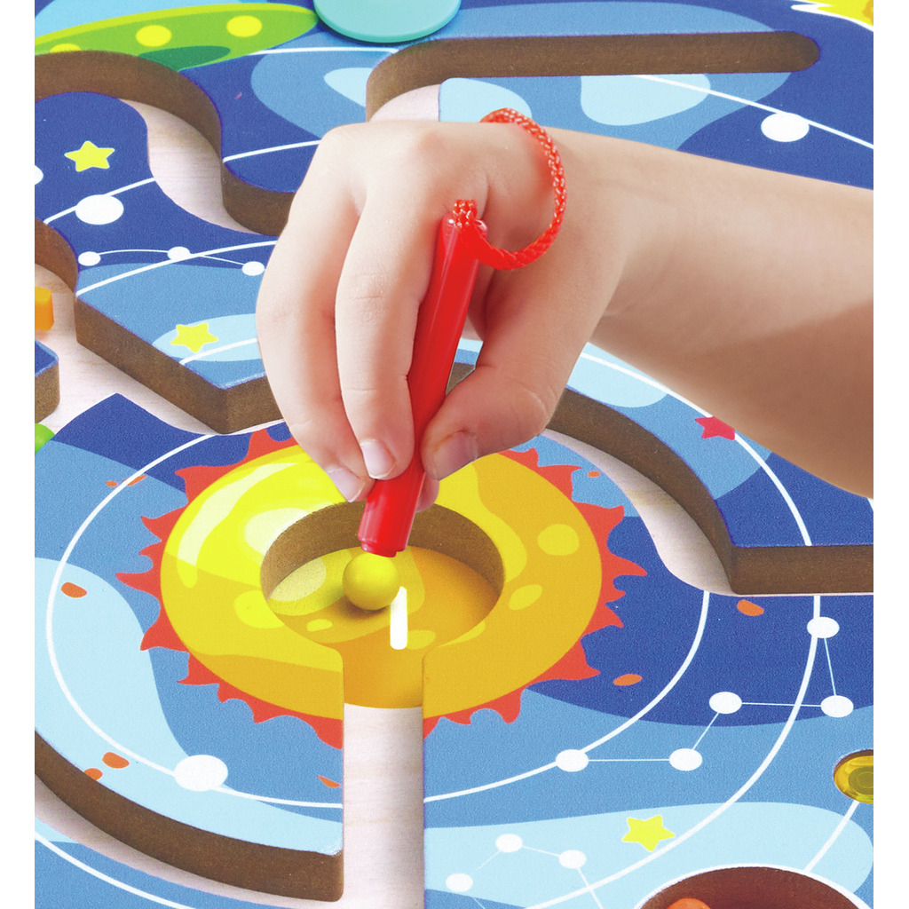 Labirinto spaziale e tavola Tangram Labirinto spaziale e tavola Tangram