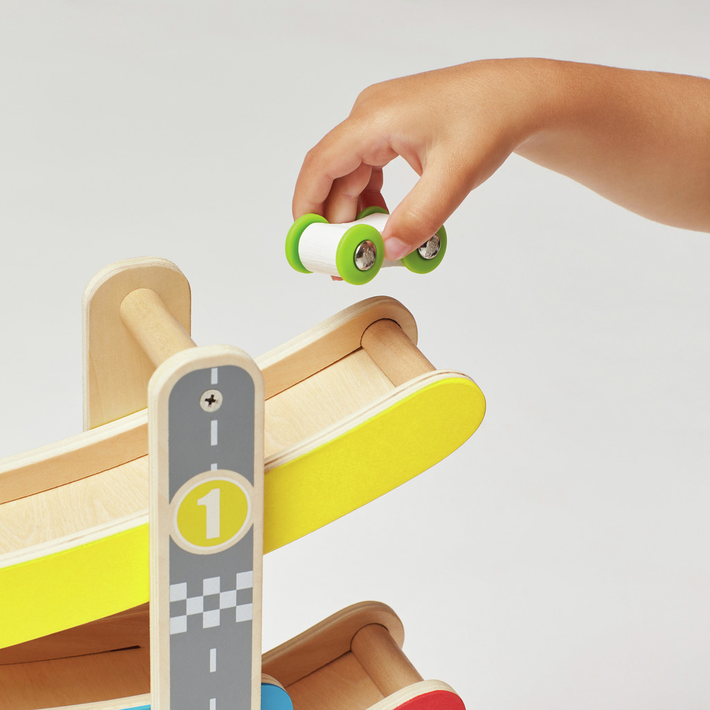 Circuito macchinine in discesa Circuito macchinine in discesa