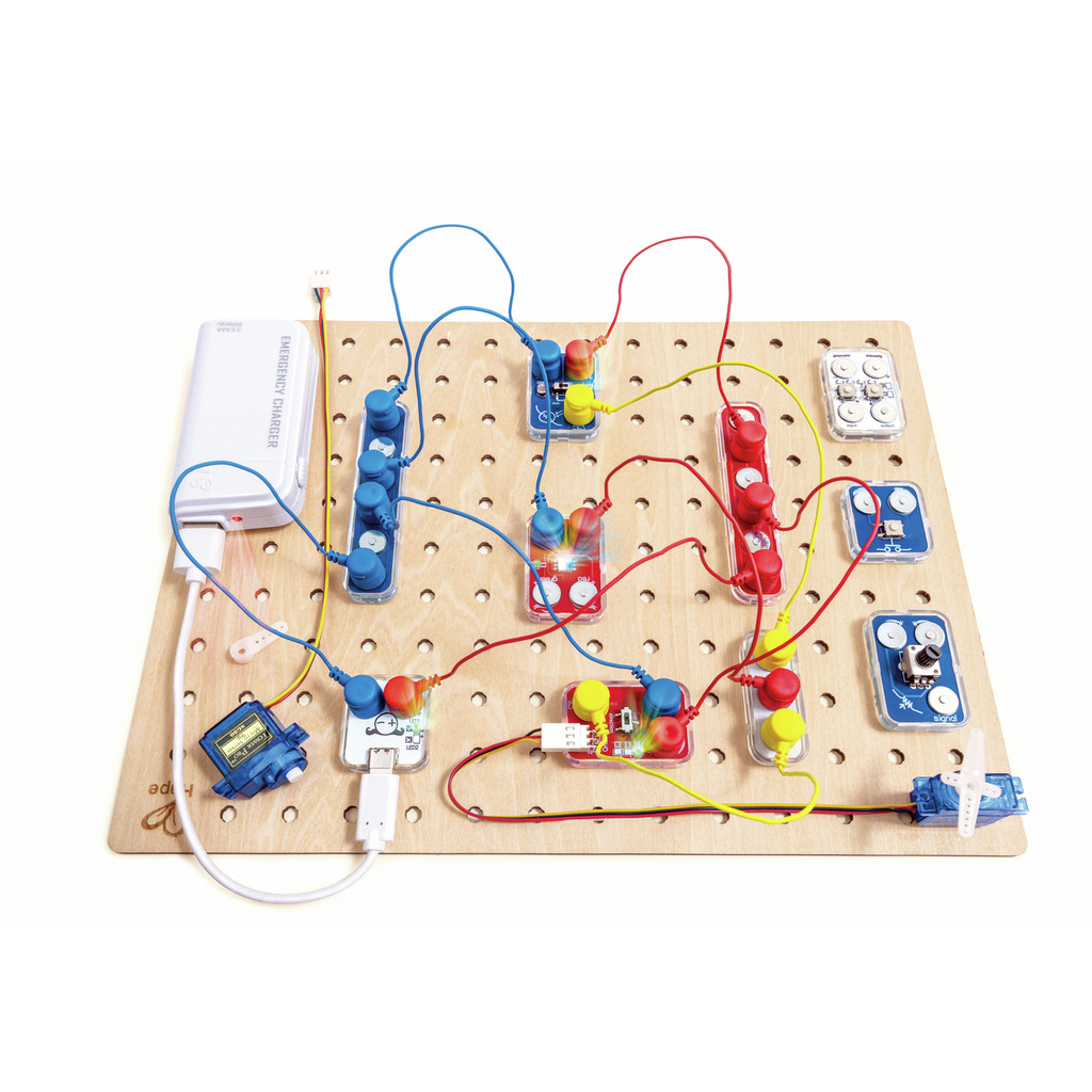 BASE: Circuit Explorer Kit (EN/DE/IT)